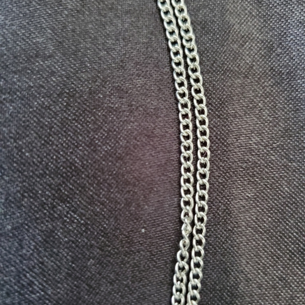 Talon Pendant on chain with genuine Amethyst Crystals necklace - Picture 7 of 9